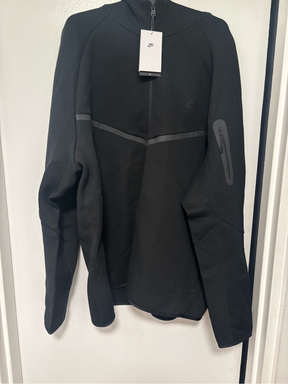 Nike Tech Black Men’s Performance Full-Zip Jacket